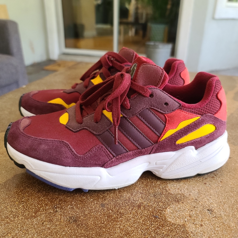 Adidas tennis shoes, maroon, men 7